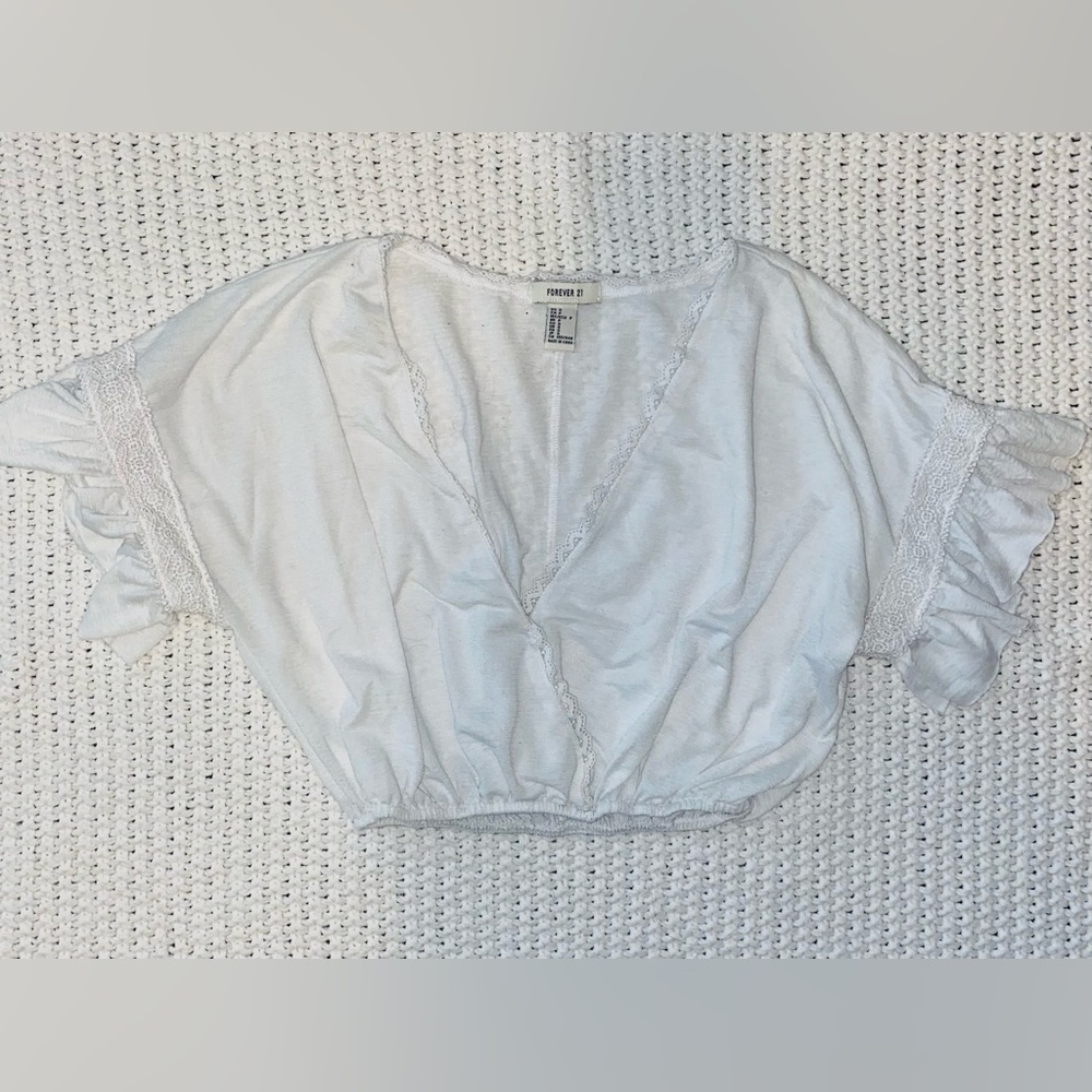 Forever 21 white crop top with ruffled sleeves